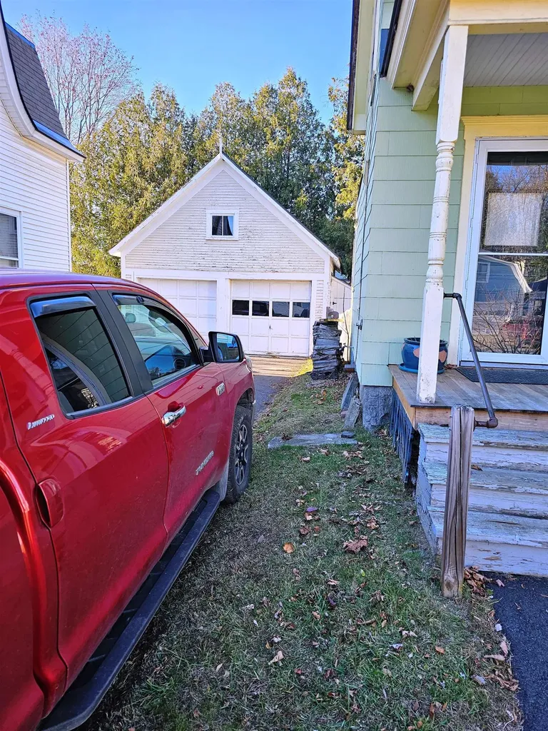 9 Trow Avenue Barre City VT 05641