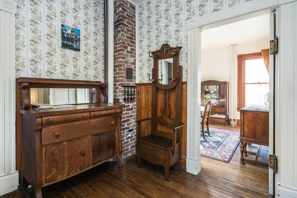 898 Main Street Castleton VT 05735