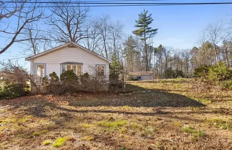385 Jackman Pond Road Tamworth NH 03883