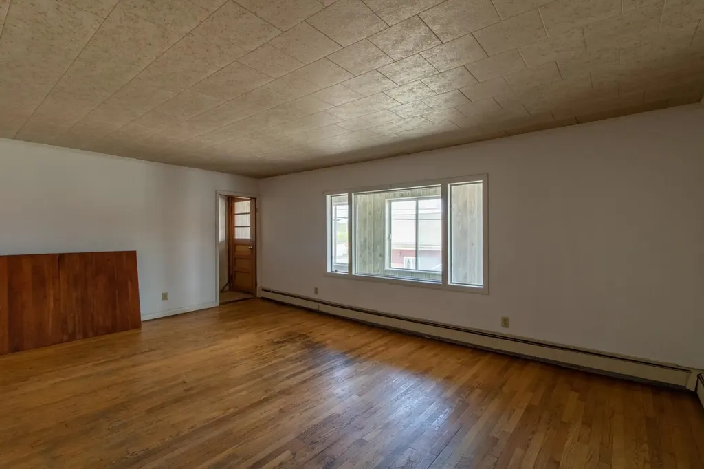 18 Cross Street Brighton VT 05846