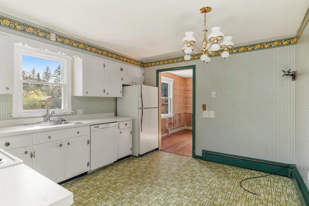 200 Juniper Ridge Shelburne VT 05482