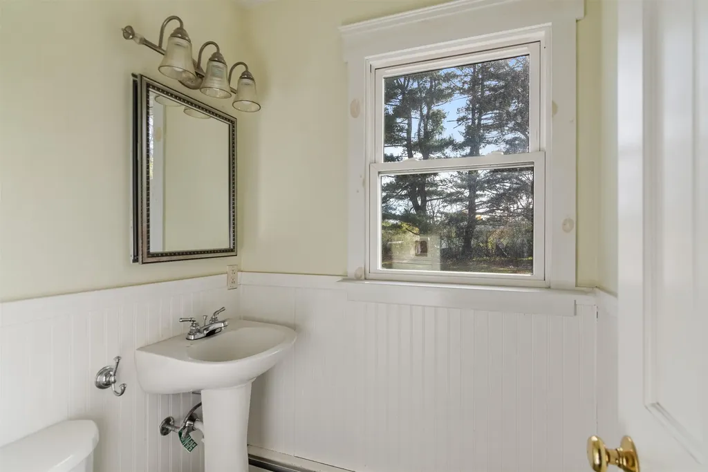 200 Juniper Ridge Shelburne VT 05482