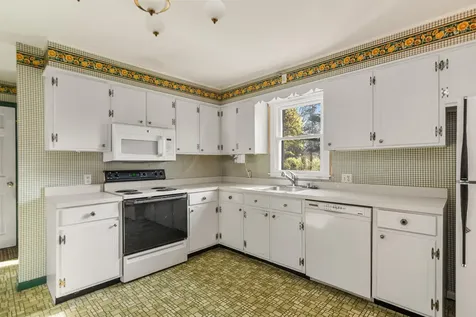 200 Juniper Ridge Shelburne VT 05482