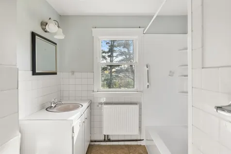 200 Juniper Ridge Shelburne VT 05482