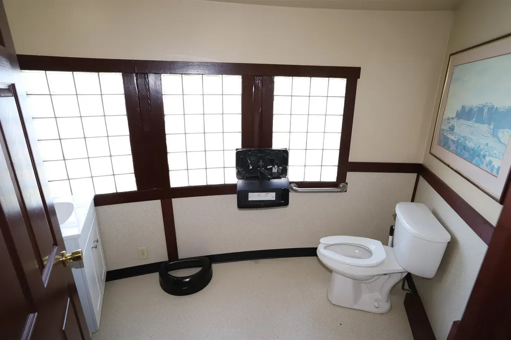 686 Broad Street Lyndon VT 05851