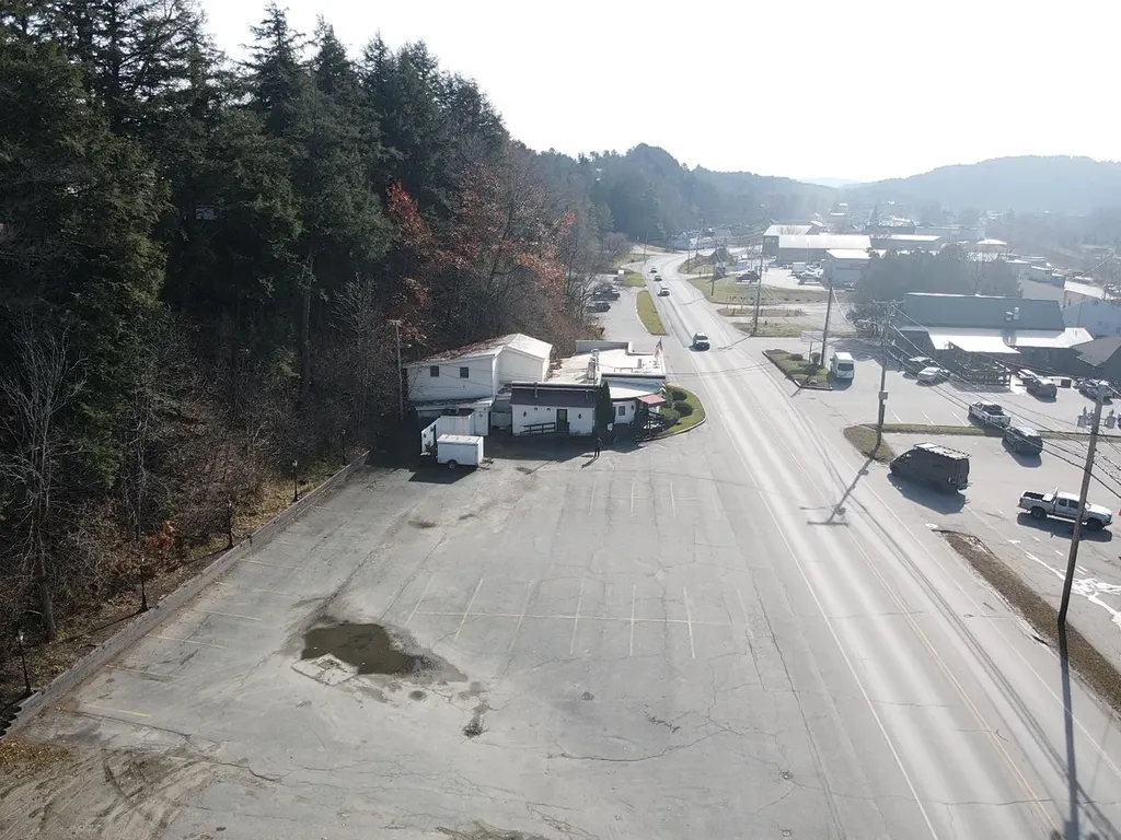 686 Broad Street Lyndon VT 05851