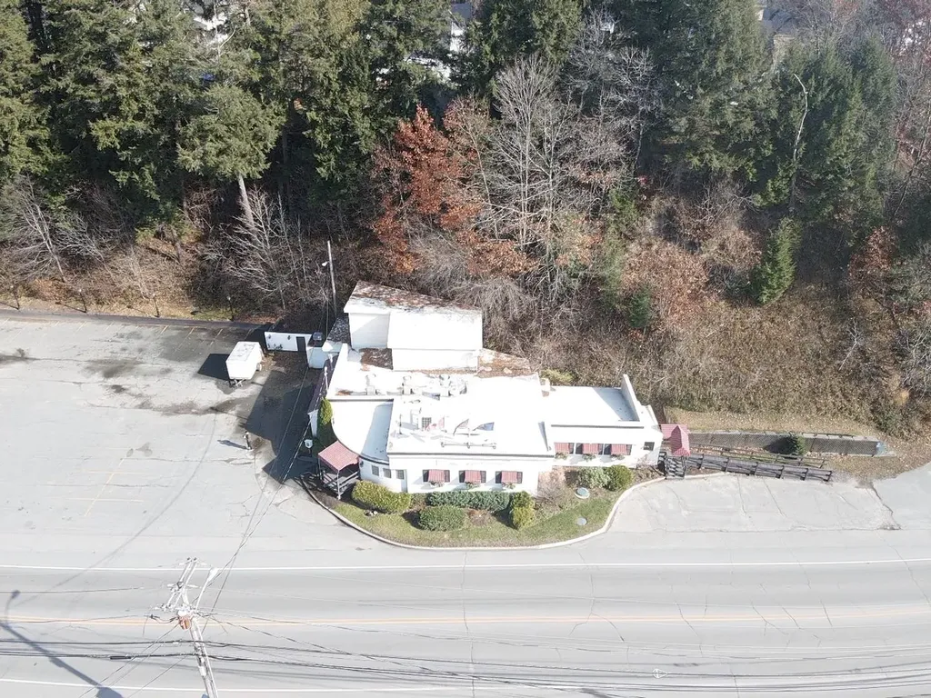 686 Broad Street Lyndon VT 05851