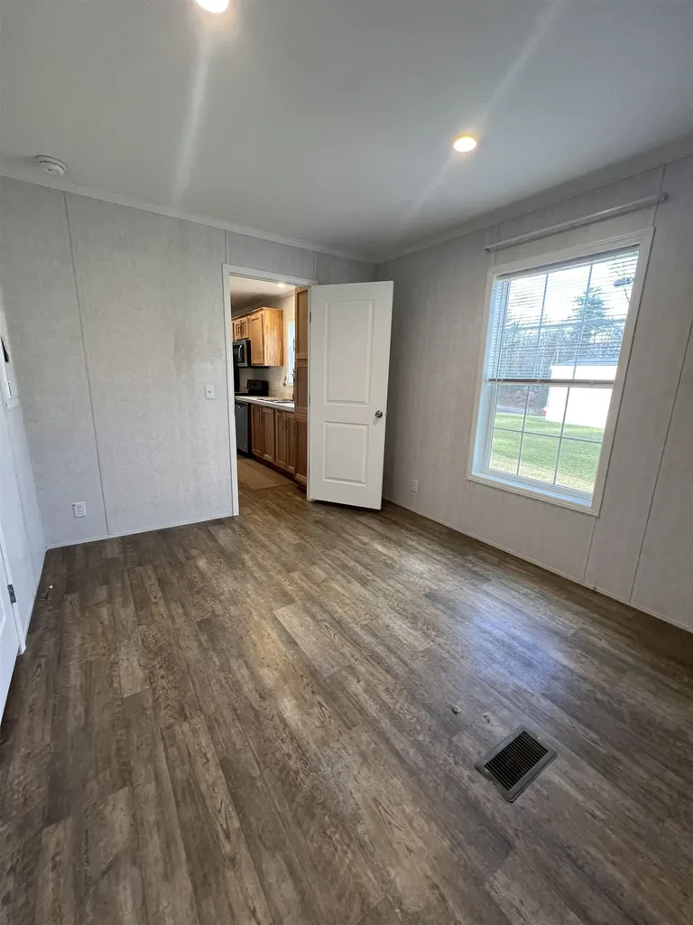 39 Twin Bridge Road Northfield NH 03276