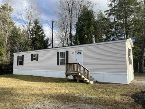 39 Twin Bridge Road Northfield NH 03276