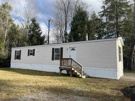 39 Twin Bridge Road Northfield NH 03276
