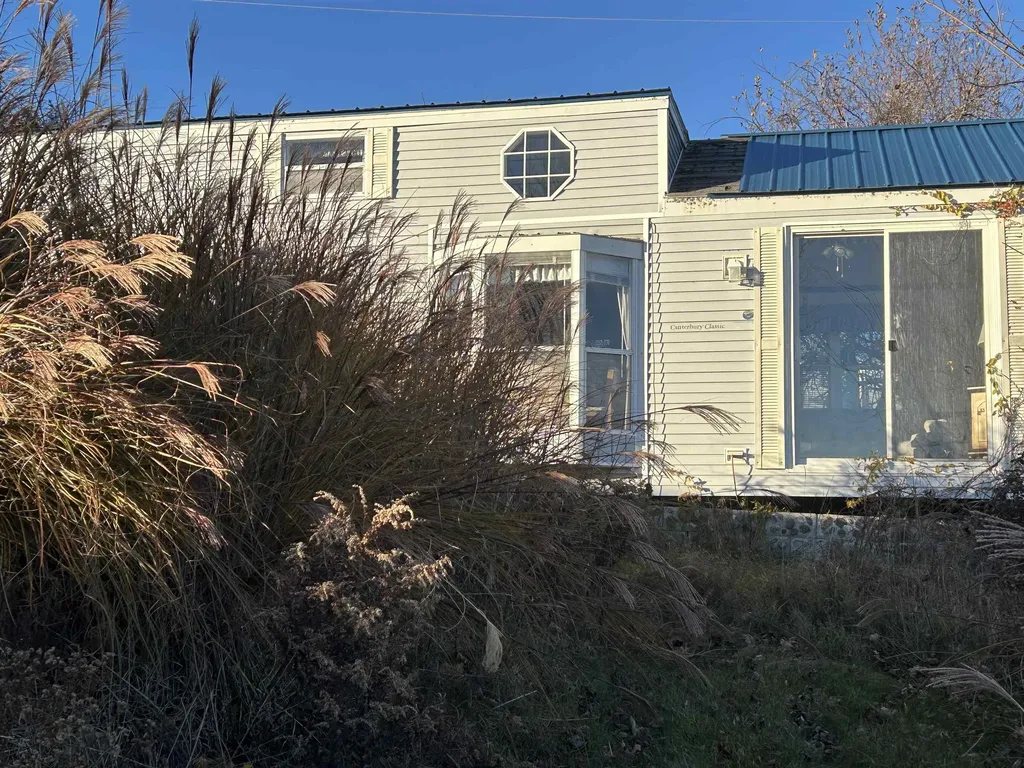 194 Buckley Street Weare NH 03281