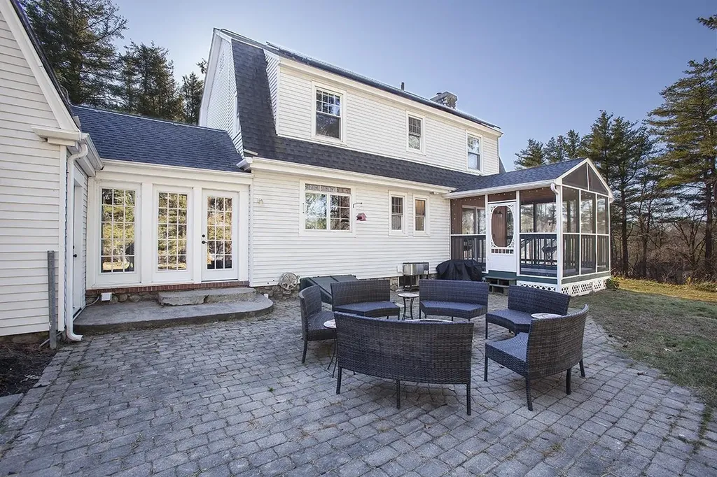 34 East Derry Road Derry NH 03038