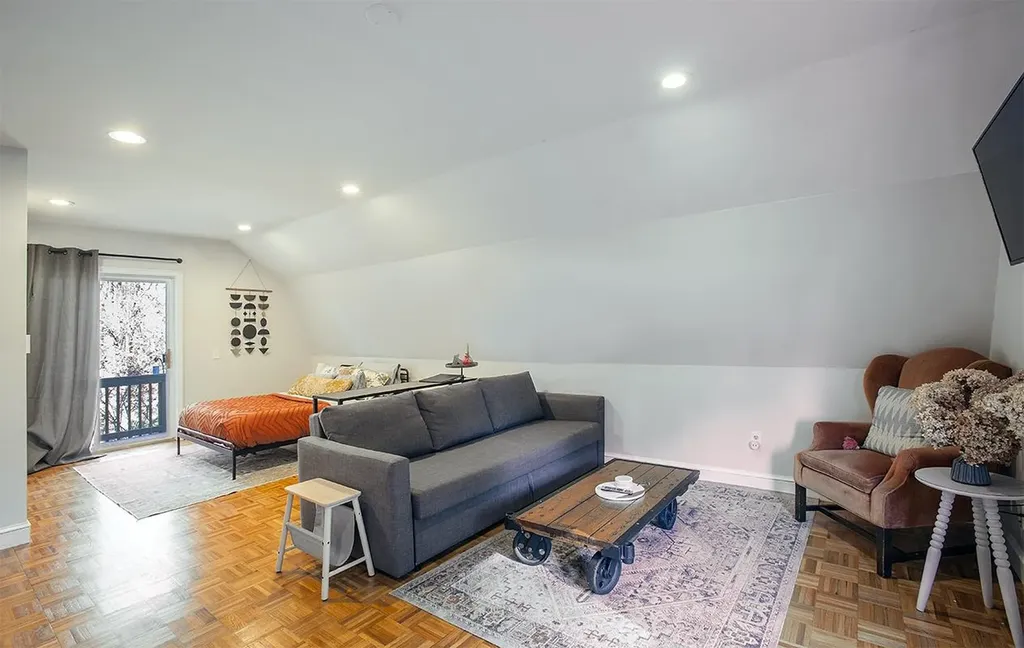 34 East Derry Road Derry NH 03038