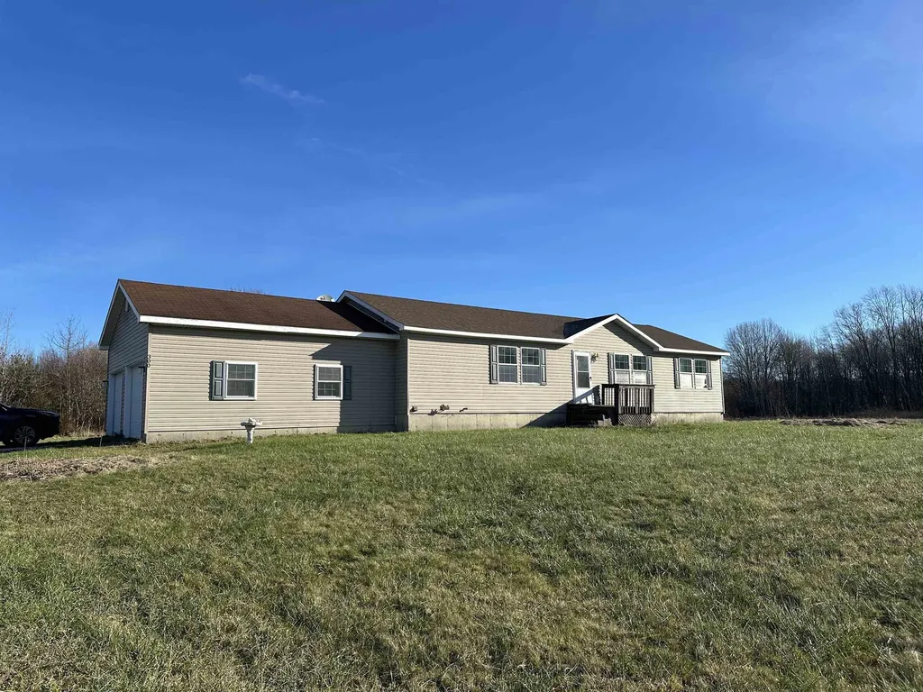 300 Windy Ridge Lane Isle La Motte VT 05463
