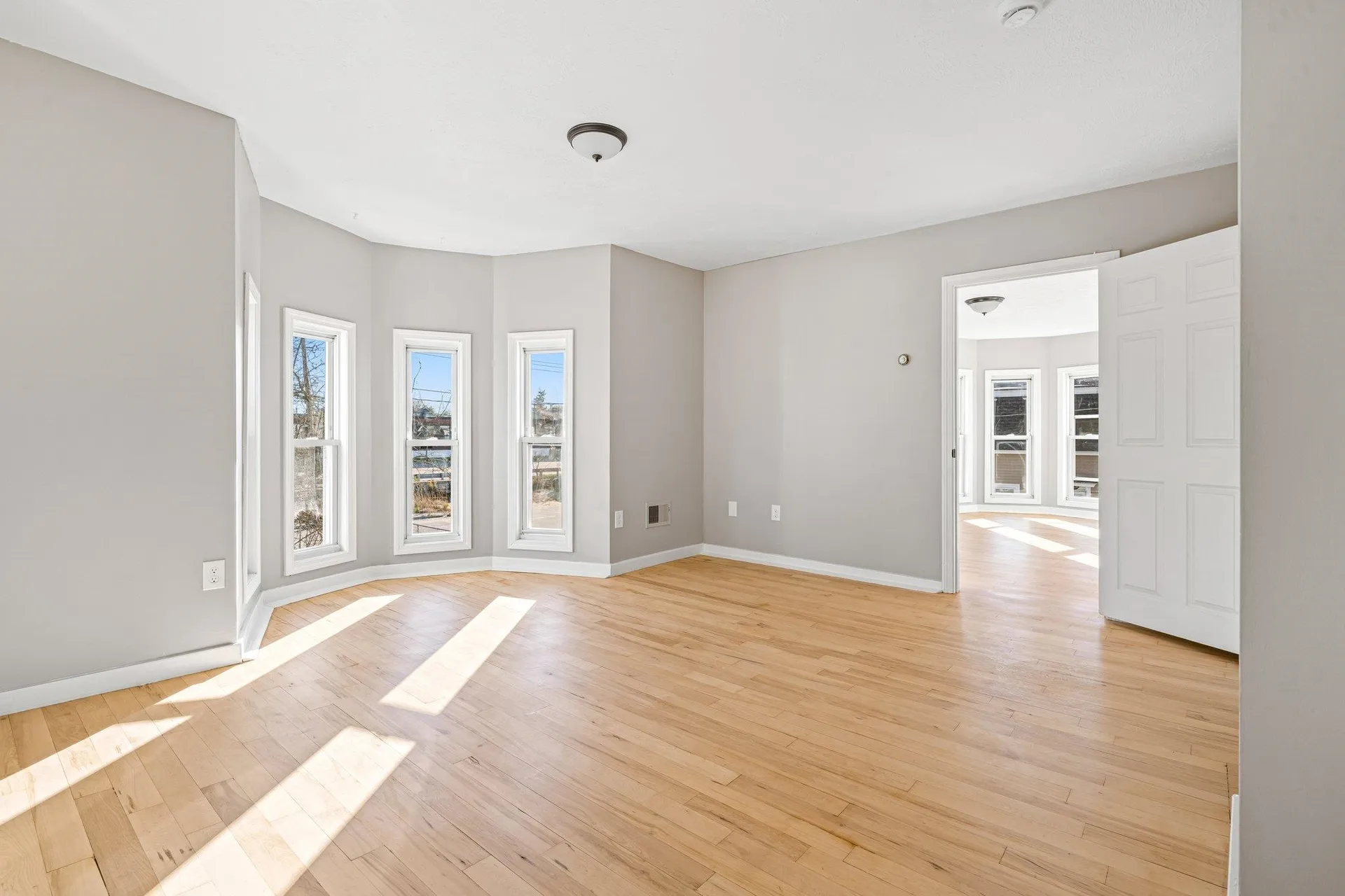 14 Middle Street Nashua NH 03060