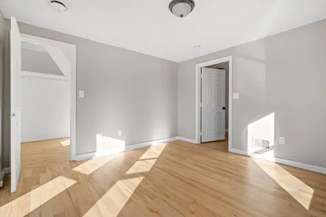 14 Middle Street Nashua NH 03060