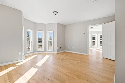 14 Middle Street Nashua NH 03060