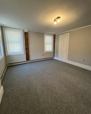 3 Old Batchelder Road Raymond NH 03077