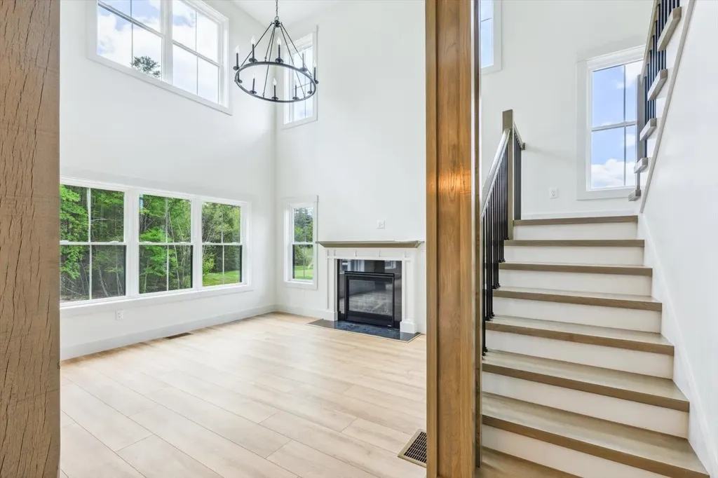 19 Roberts Drive Jaffrey NH 03452