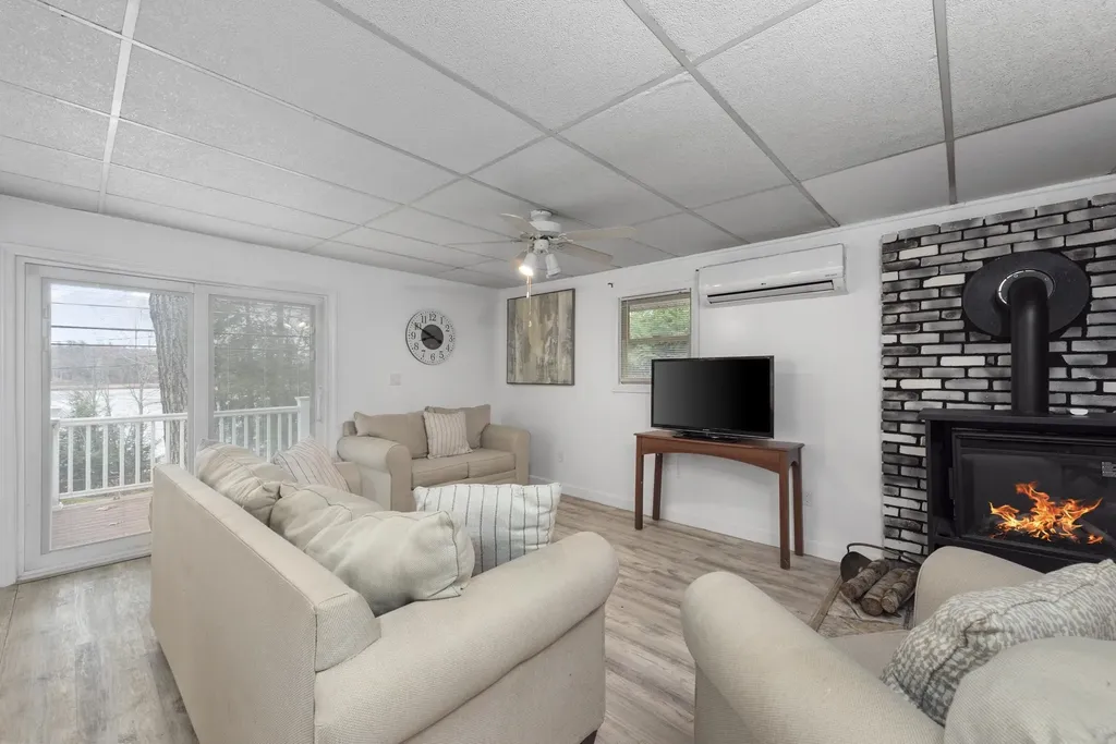 56 Flintlock Circle Gilmanton NH 03237