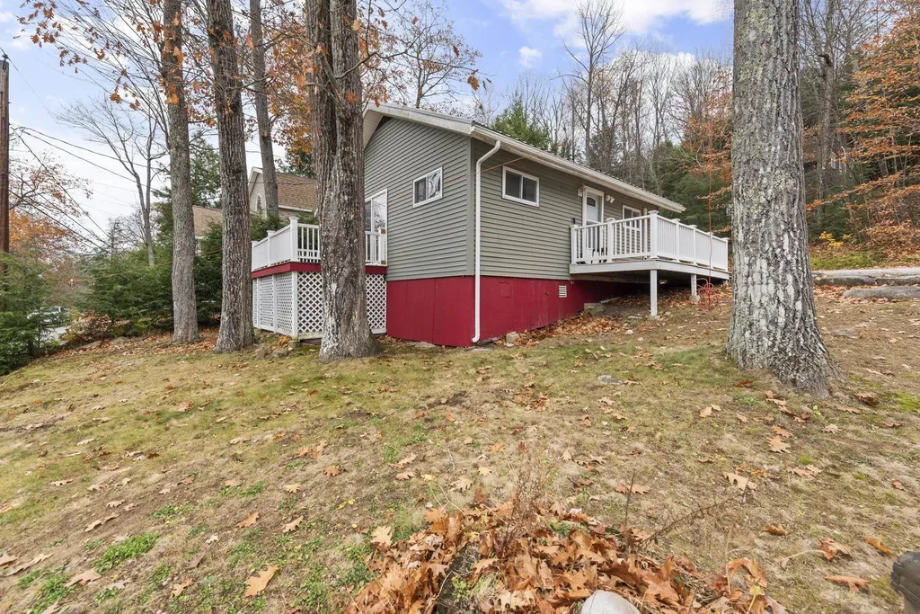 56 Flintlock Circle Gilmanton NH 03237