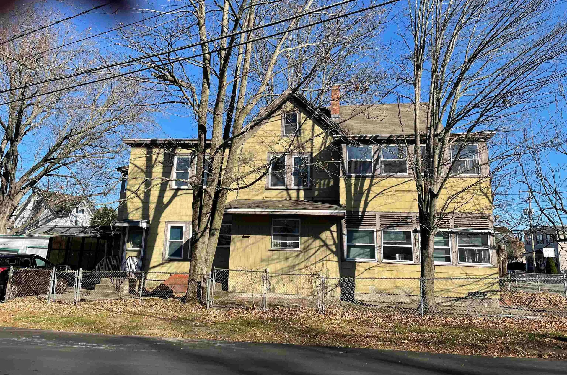 152 E Hollis Street Nashua NH 03060