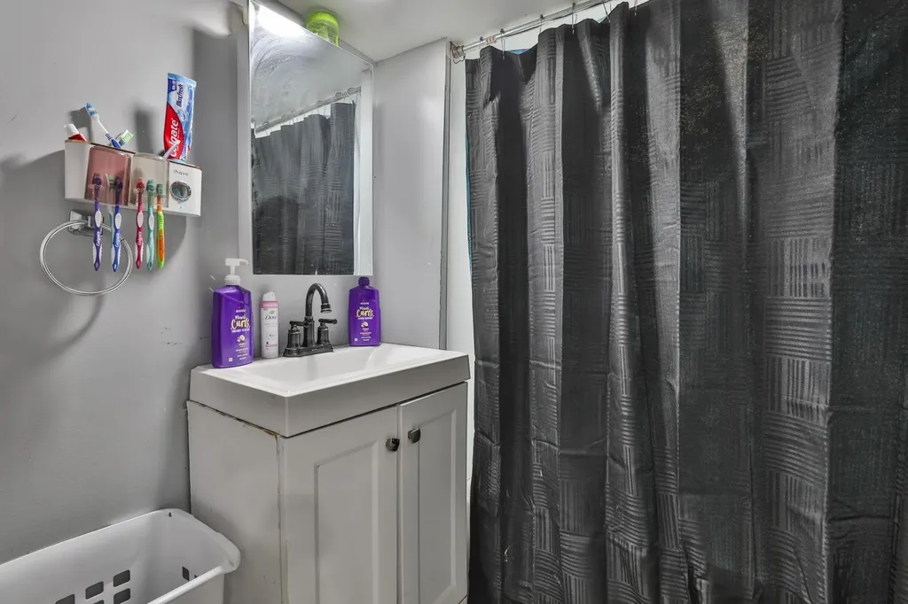 5-7 Norton Street Nashua NH 03060