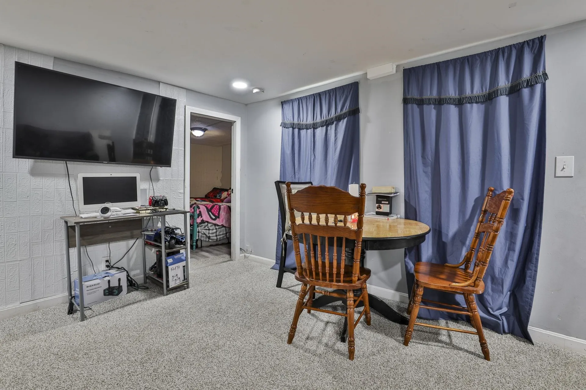 5-7 Norton Street Nashua NH 03060