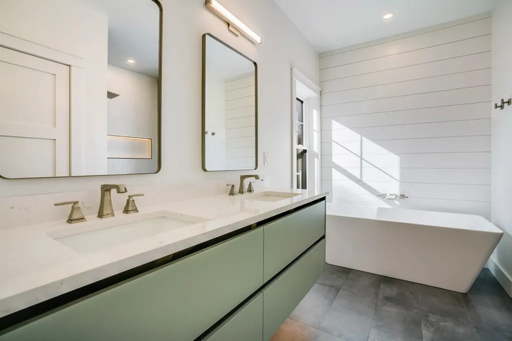 69 Mark Street Rindge NH 03461