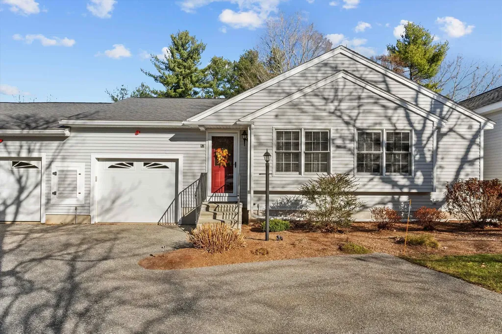 42 Rainbow Drive Londonderry NH 03053