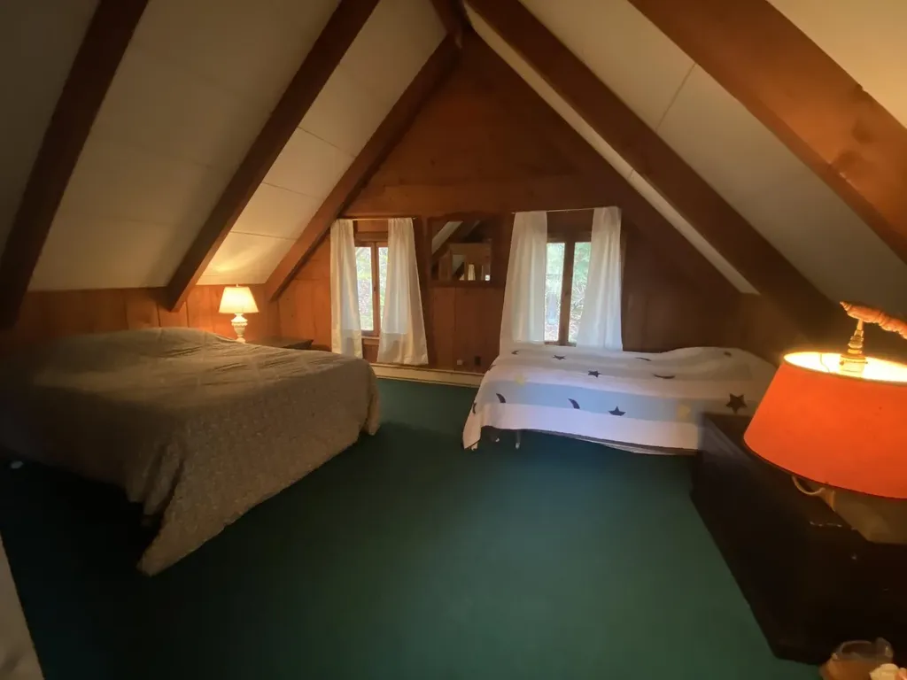 21 Dorr Fitch Road Dover VT 05356-0535