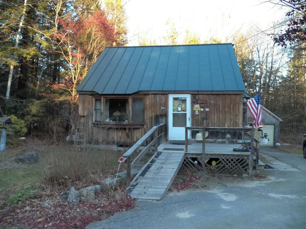 23 Deerpoint Drive Hillsborough NH 03244