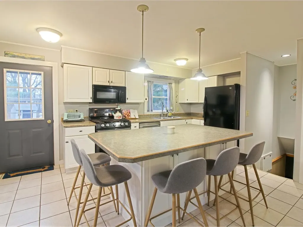 98 Bank Street St. Albans City VT 05478