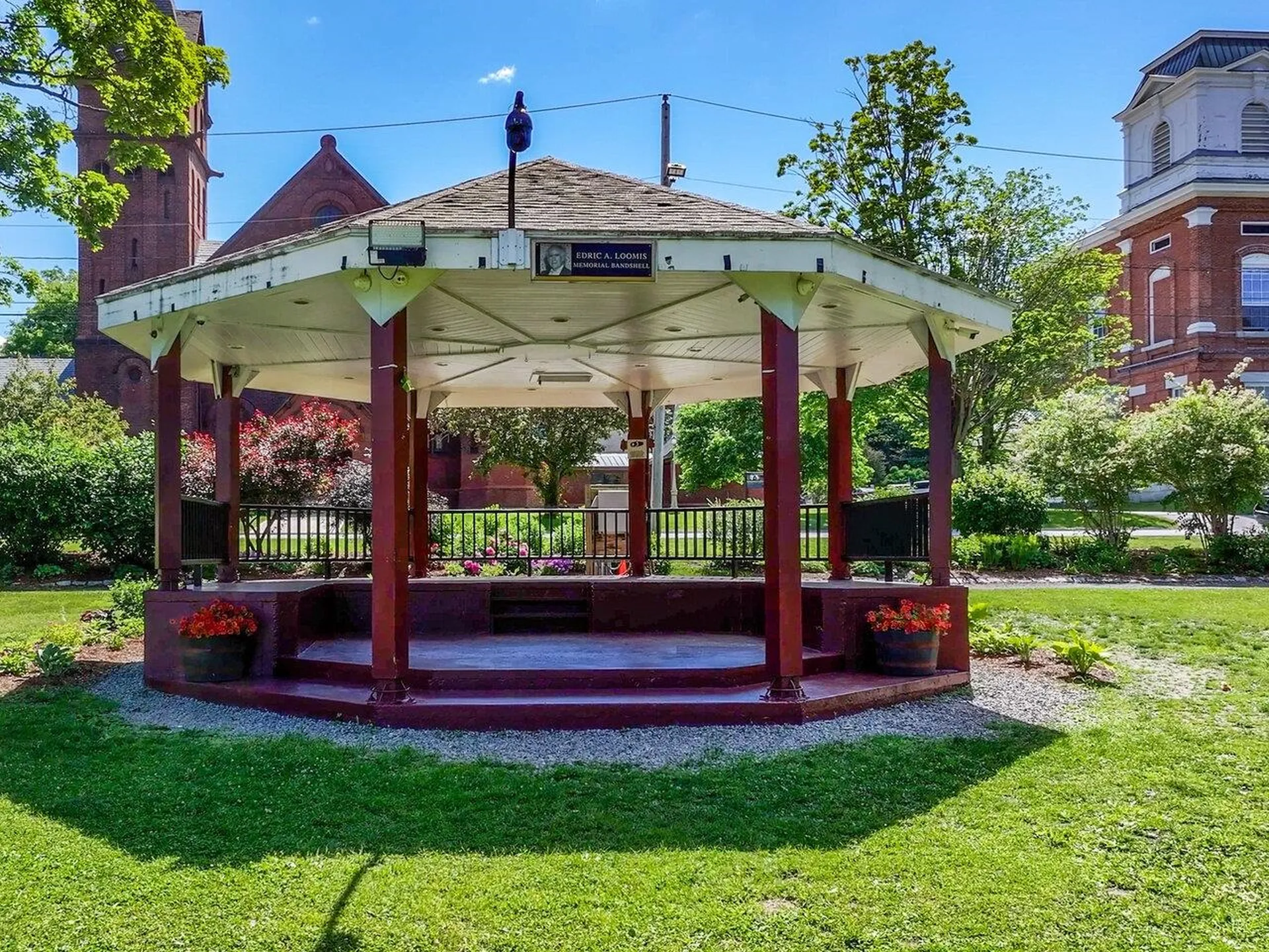 98 Bank Street St. Albans City VT 05478