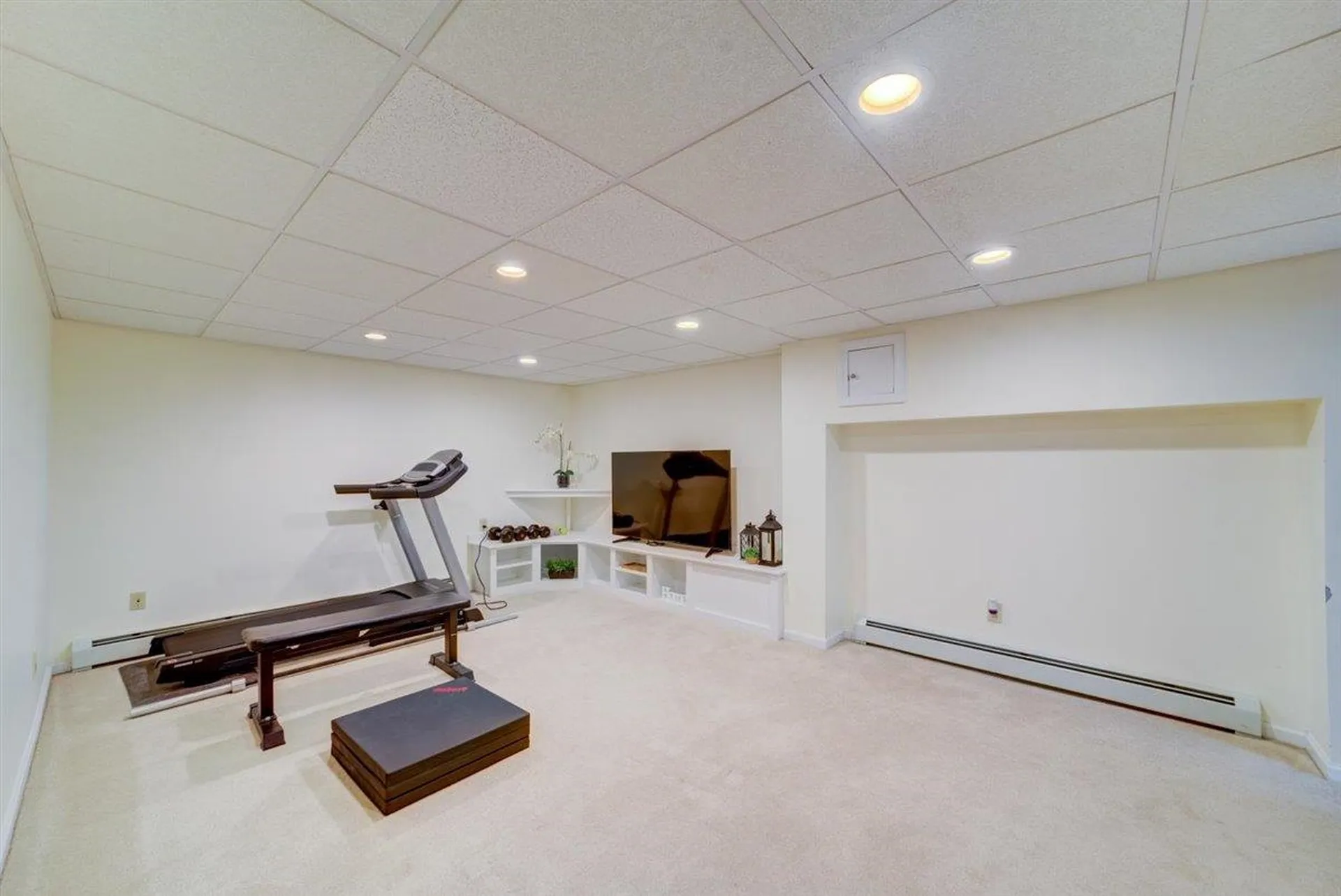 16 Cedar Street Essex VT 05452