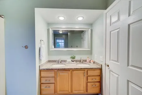 16 Cedar Street Essex VT 05452