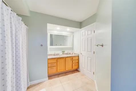 16 Cedar Street Essex VT 05452