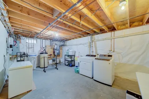 16 Cedar Street Essex VT 05452