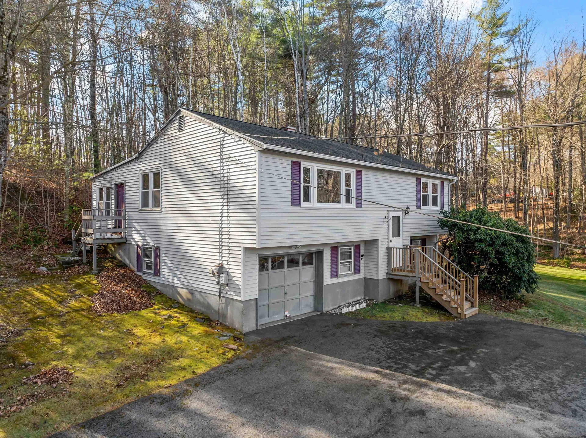 3 Pioneer Valley Street Derry NH 03038