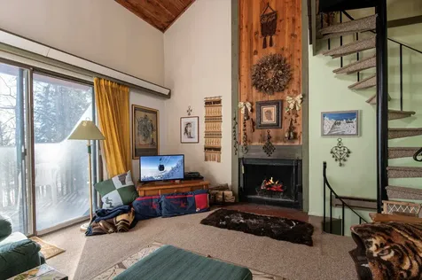 10 Rimrock Road Ludlow VT 05149