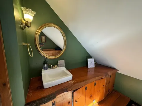 371 Vt Route 9 West Wilmington VT 05363