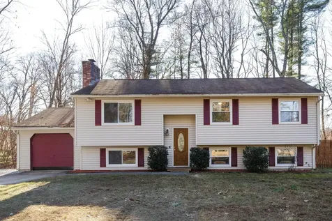 7 Temple Drive Litchfield NH 03052
