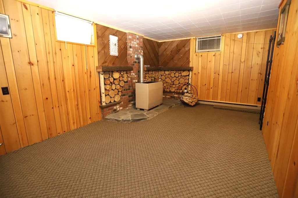 2890 Vt Route 58e Lowell VT 05847