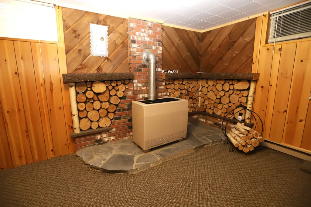 2890 Vt Route 58e Lowell VT 05847