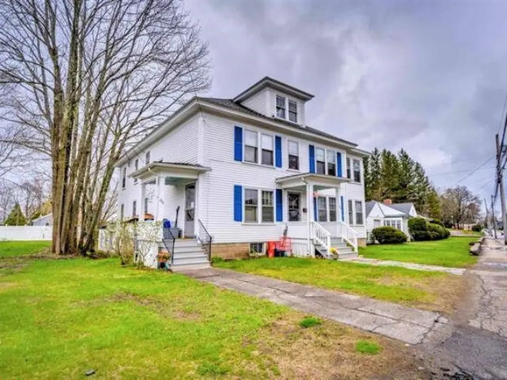 232 High Street Somersworth NH 03878