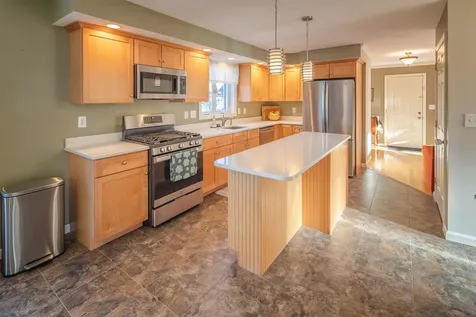 4 Aspen Drive Somersworth NH 03878