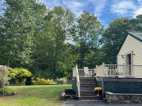 86 North Road North Hampton NH 03862