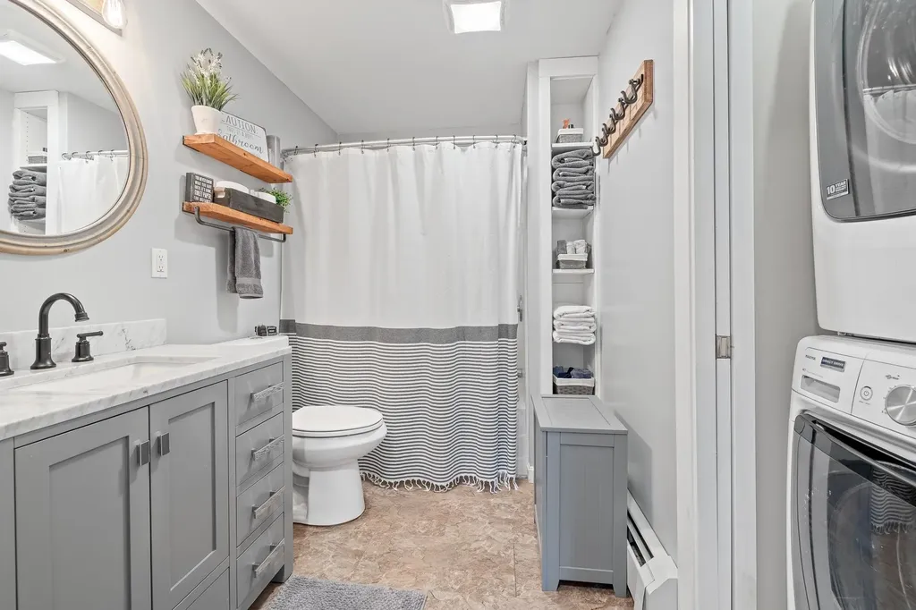 21 Avery Road Sunapee NH 03782