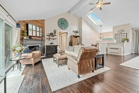 21 Avery Road Sunapee NH 03782