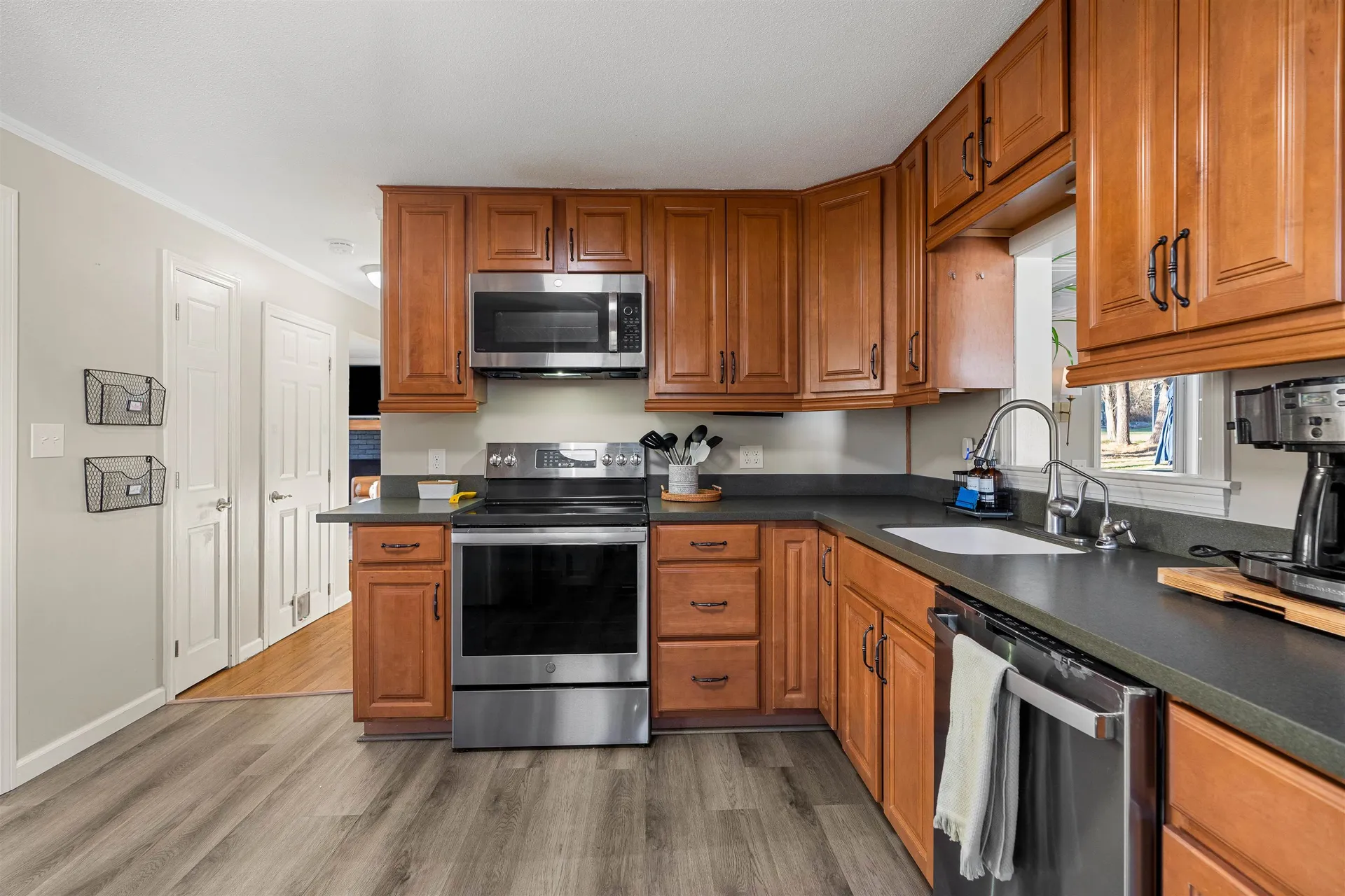 4 King George Drive Londonderry NH 03053